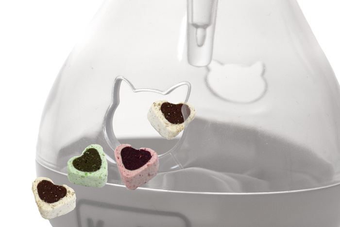 Karlie Zabawka w kształcie żarówki światełko led wbudowana bateria 7x7cm