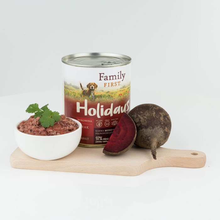 Family First Holidays z wołowiną i burakiem 800g