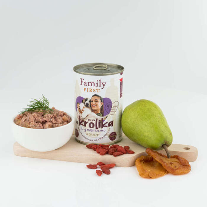 Family First z królikiem i gruszkami 400g